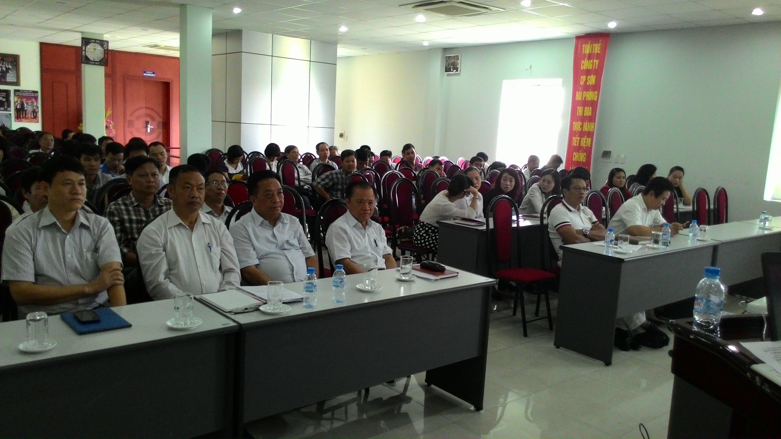  Đảng bộ công ty cổ phần Tập đoàn VLC đã tổ chức quán triệt NQ đại hội Đảng bộ quận Ngô Quyền